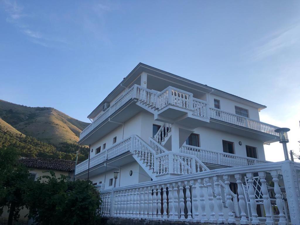 Hotel Shkodra Lake Shiroka Экстерьер фото