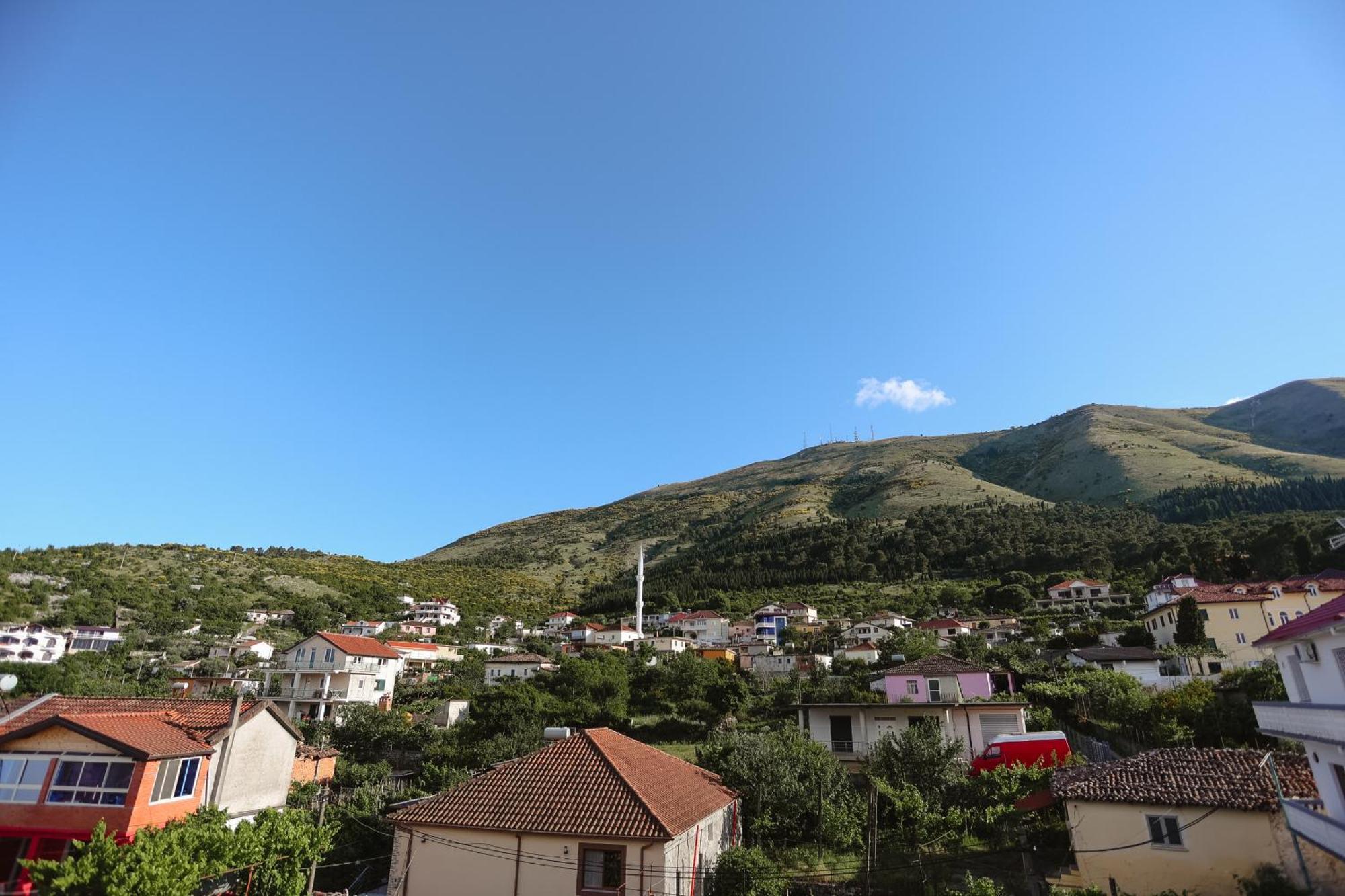 Hotel Shkodra Lake Shiroka Экстерьер фото